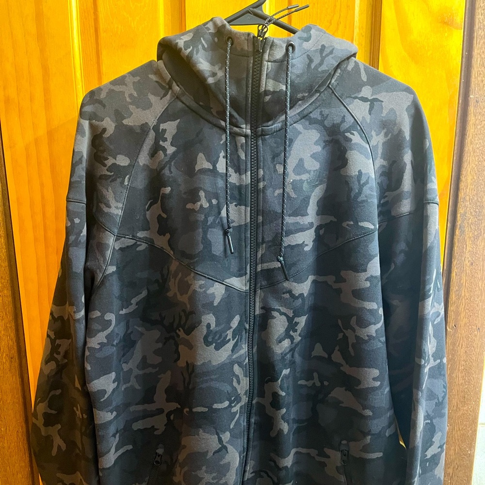 Nike Zip Hopdie Size L